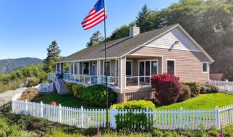 16890 CROWN TERRACE Rd, Brookings, OR 97415