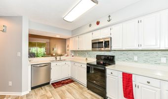 8091 Farmhurst Ln, Indianapolis, IN 46236