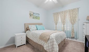6936 SURREY OAK Dr, Apollo Beach, FL 33572