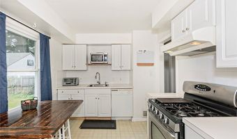 1237 CRESCENT Dr, Painesville, OH 44077