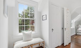 2316 N STAFFORD St, Arlington, VA 22207
