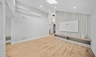 509 E Lincoln St, Arlington Heights, IL 60005
