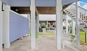 203 E Terminal Blvd, Atlantic Beach, NC 28512