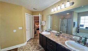 40 Red Blossom Ct, Allenhurst, GA 31301
