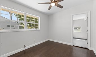 5900 Ostrom Ave, Encino, CA 91316