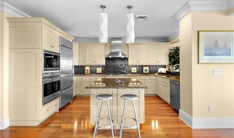 24 Brown And Howard Wharf 302, Newport, RI 02840