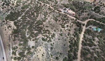 2 Sandia Canyon Rd, Arroyo Hondo, NM 87513