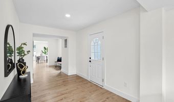 1805 S POLLARD St, Arlington, VA 22204