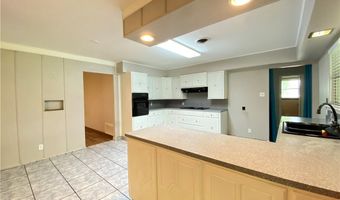 536 W Yoakum Ave, Aransas Pass, TX 78336