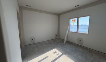 2220 Golfview Dr, Auburn, IN 46706