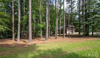 65 Overlook Dr, Hull, GA 30646