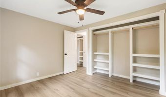 16 Amesbury Ln, Bella Vista, AR 72715