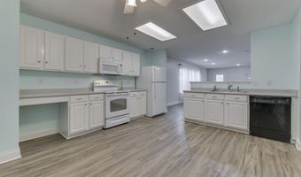 6613 Sonesta Dr, Indianapolis, IN 46217