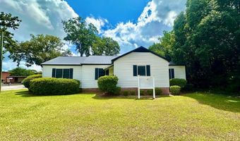 1102 N Hutchinson, Adel, GA 31620