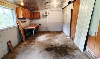 1697 685Th Ave, Albia, IA 52531