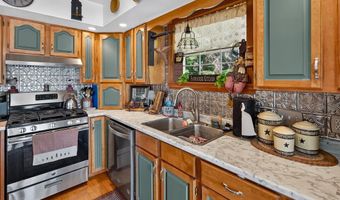 202 Bear Cove Rd, Baileyville, ME 04694