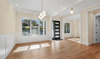 6107 DUNLEER Ct, Bethesda, MD 20817