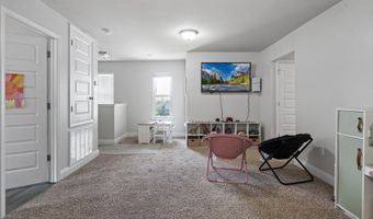5367 Overland Dr, Biloxi, MS 39532