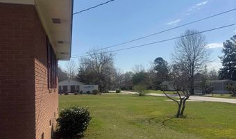 102 N Hazel Ave, Andrews, SC 29510