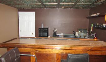1401 Sanders Dr, Auburn, IN 46706