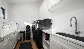 5201 E ROCKAWAY HILLS Dr, Cave Creek, AZ 85331