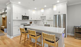 510 N BAY Ave 210, Beach Haven, NJ 08008