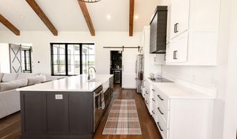 14743 Lawrence 1195, Aurora, MO 65605