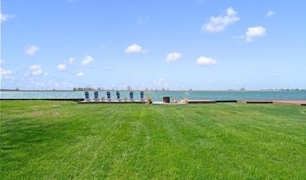 8115 Colony Dr, Algonac, MI 48001
