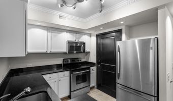 880 N POLLARD St N 224, Arlington, VA 22203