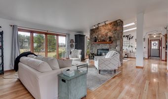 E7009 Jackson Rd, Algoma, WI 54201