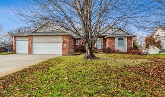 410 Country Hills Dr, Augusta, KS 67010