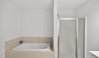 5 Blue Meadow Ct 5, Bourne, MA 02532