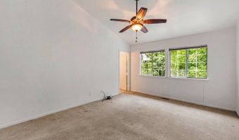 73 Encampment Dr, Bedminster, NJ 07921
