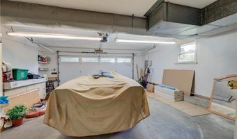 75 Selma St, Cranston, RI 02920