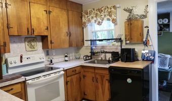 4 Amherst St, Augusta, ME 04330