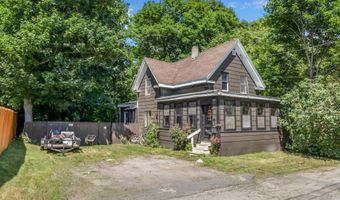 24 Center St, Augusta, ME 04330