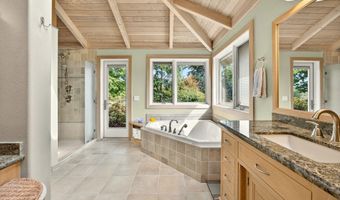 855 Reiten Dr, Ashland, OR 97520