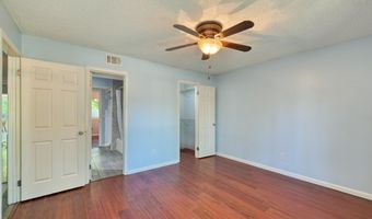 582 AQUATIC Dr, Atlantic Beach, FL 32233