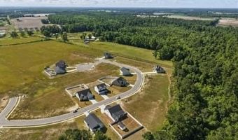 821 Fairway Rd, Ayden, NC 28513