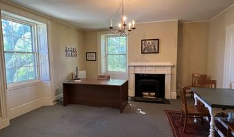8 Crosby St, Augusta, ME 04330
