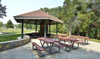 4720 DEER RUN Ct, Alexandria, VA 22306