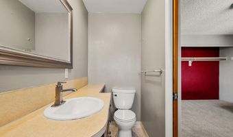 1179 N Main St, Ashland, OR 97520