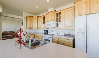 418 Cinnabar Ave, Elko, NV 89801