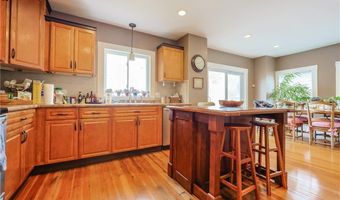 200 Woodward Ave, East Providence, RI 02914
