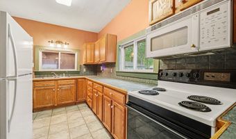 109 Crandall St, Albion, MI 49224