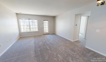 2785 S Knightsbridge Cir, Ann Arbor, MI 48105