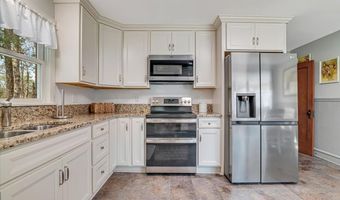 253 Thomas Rd, Blakeslee, PA 18610