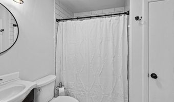 5257 Washington St 5257, Boston, MA 02132