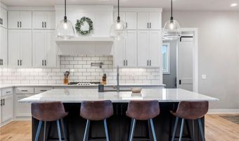 4301 S 87th Pl, Bentonville, AR 72713
