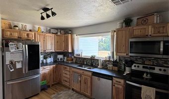 112 Mockingbird Ln, Chickasha, OK 73018